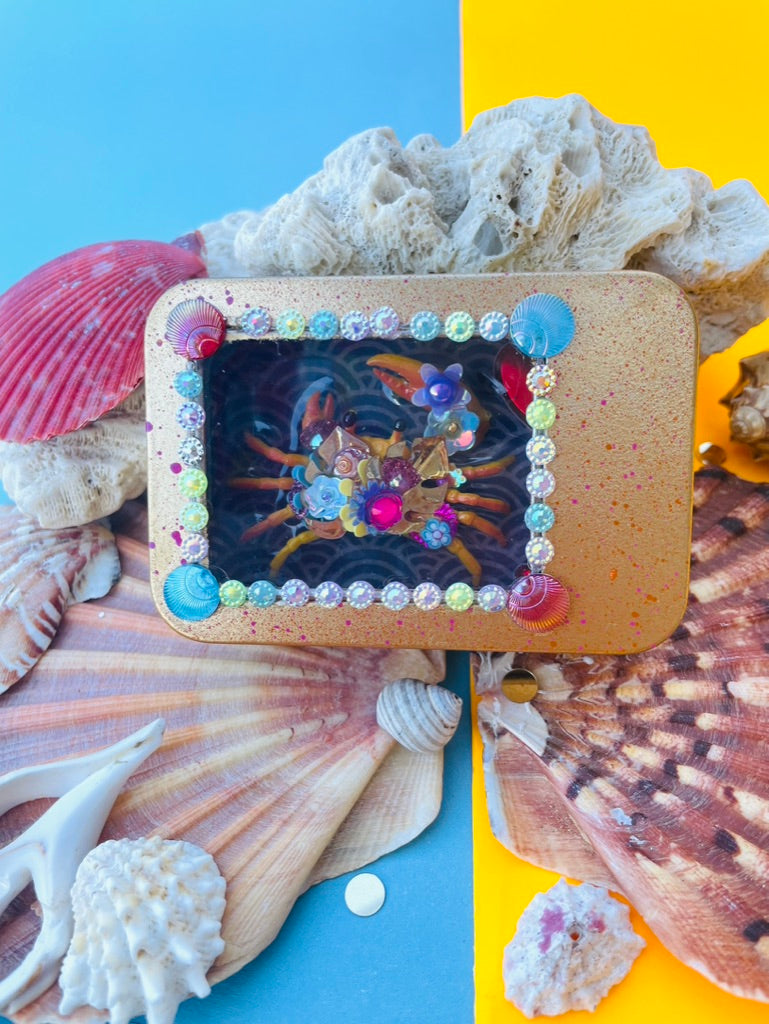 Boîte de Curiosité Fantastique - Création Originale Artisanale - Crabe "Flamme d’Aprème"