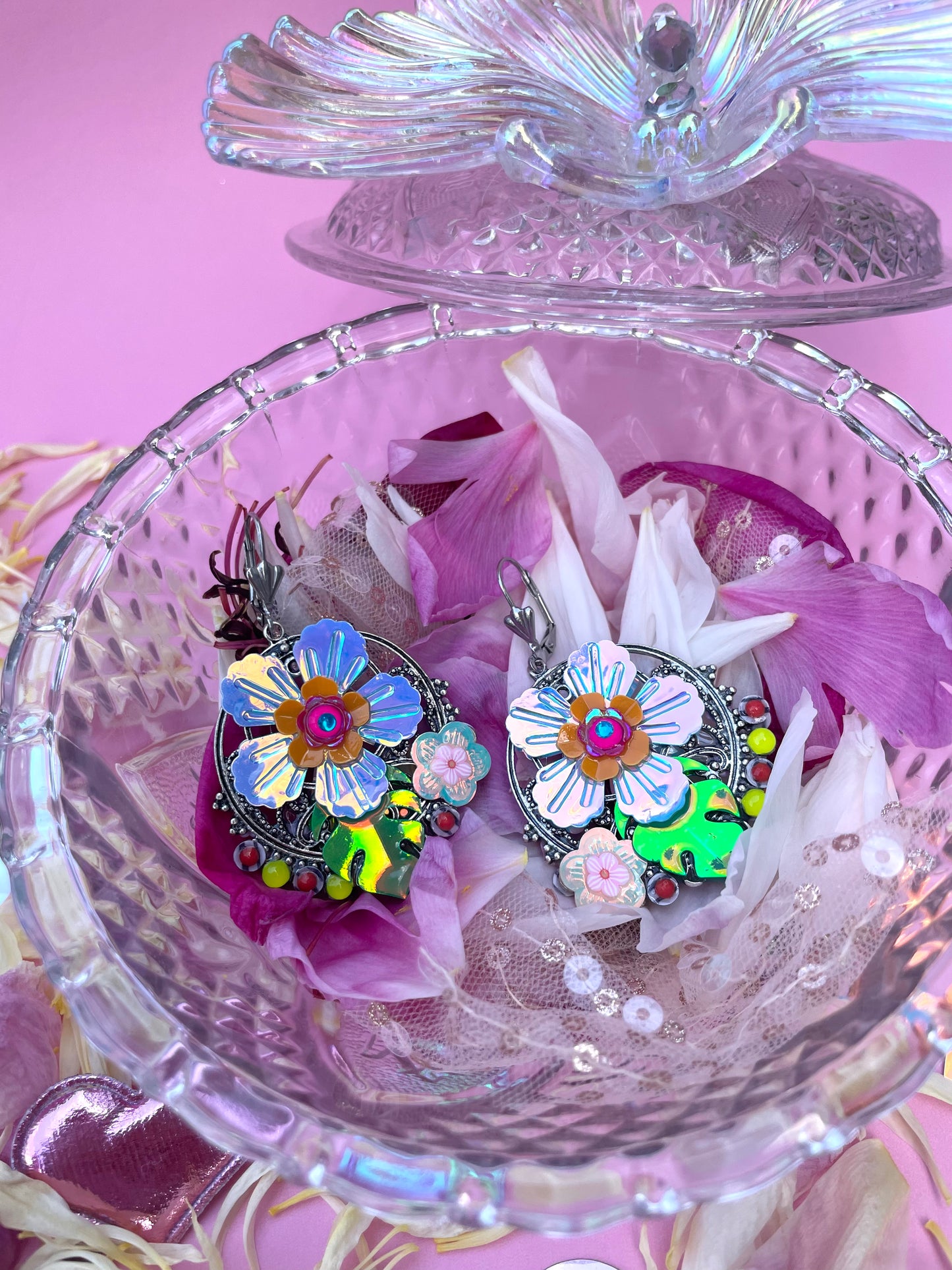 Boucles d’oreilles féériques et légères – "Fleurs Suspendues" - Collection Été 2025