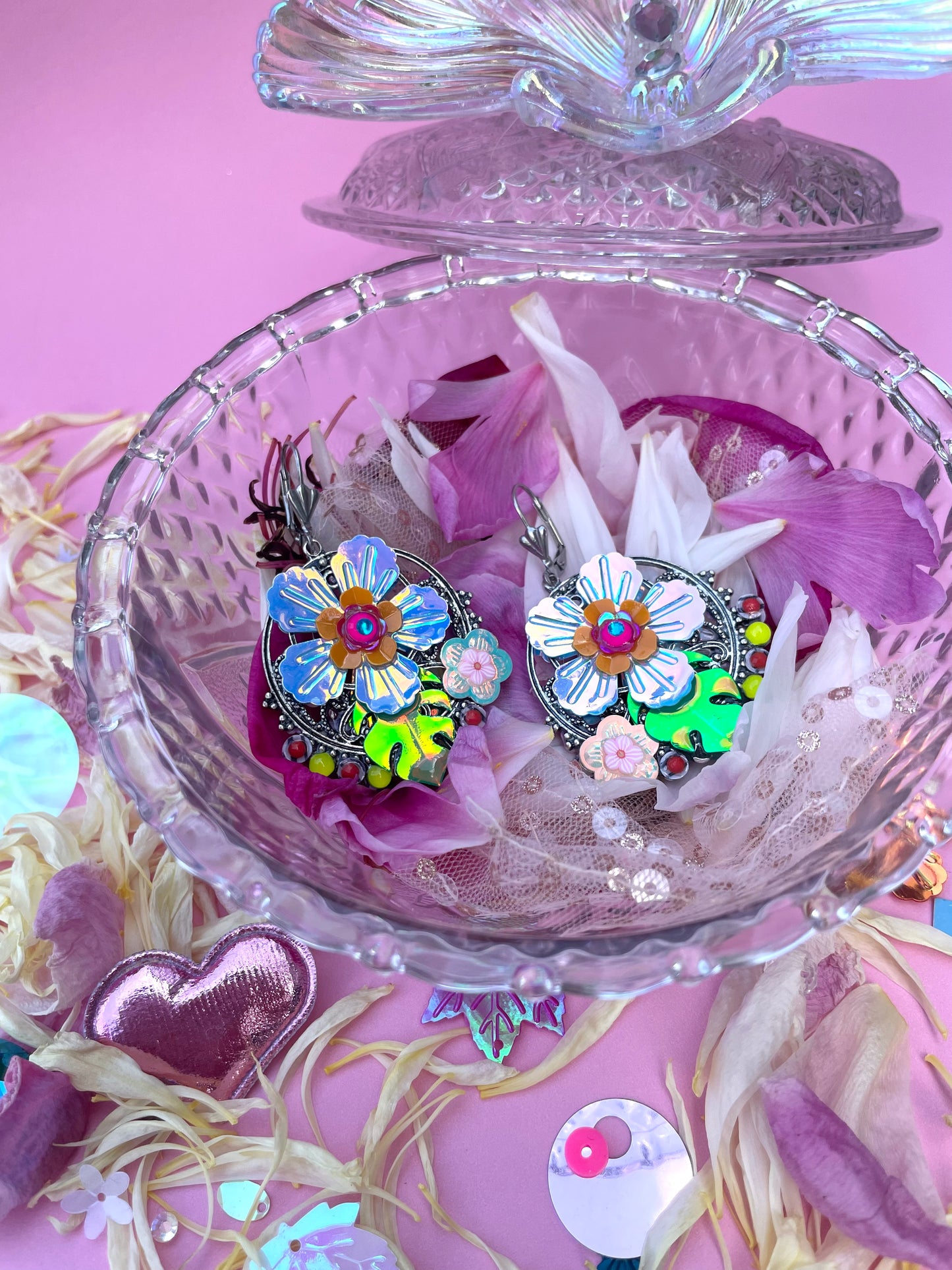 Boucles d’oreilles féériques et légères – "Fleurs Suspendues" - Collection Été 2025
