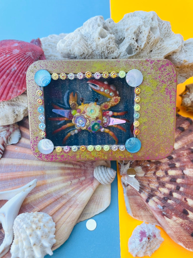 Boîte de Curiosité Fantastique - Création Originale Artisanale - Crabe "Coureur de Marée"