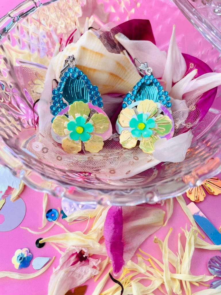 Boucles d’oreilles féériques et légères – "Sirène des lagons" - Collection Été 2025