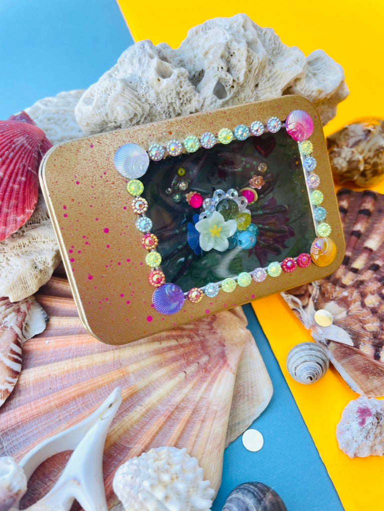 Boîte de Curiosité Fantastique - Création Originale Artisanale - Crabe "Gardien des Nénuphars"