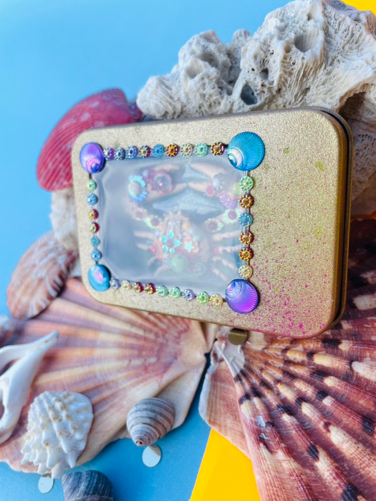 Boîte de Curiosité Fantastique - Création Originale Artisanale - Crabe "Complice des Sirènes"