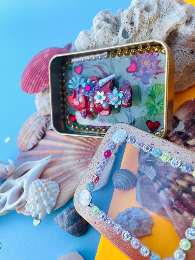 Boîte de Curiosité Fantastique - Création Originale Artisanale - Poisson "Flâneur des Nénuphars"
