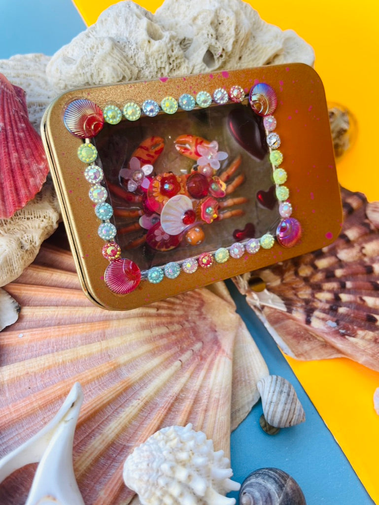 Boîte de Curiosité Fantastique - Création Originale Artisanale - Crabe "Des Kelps miniatures"