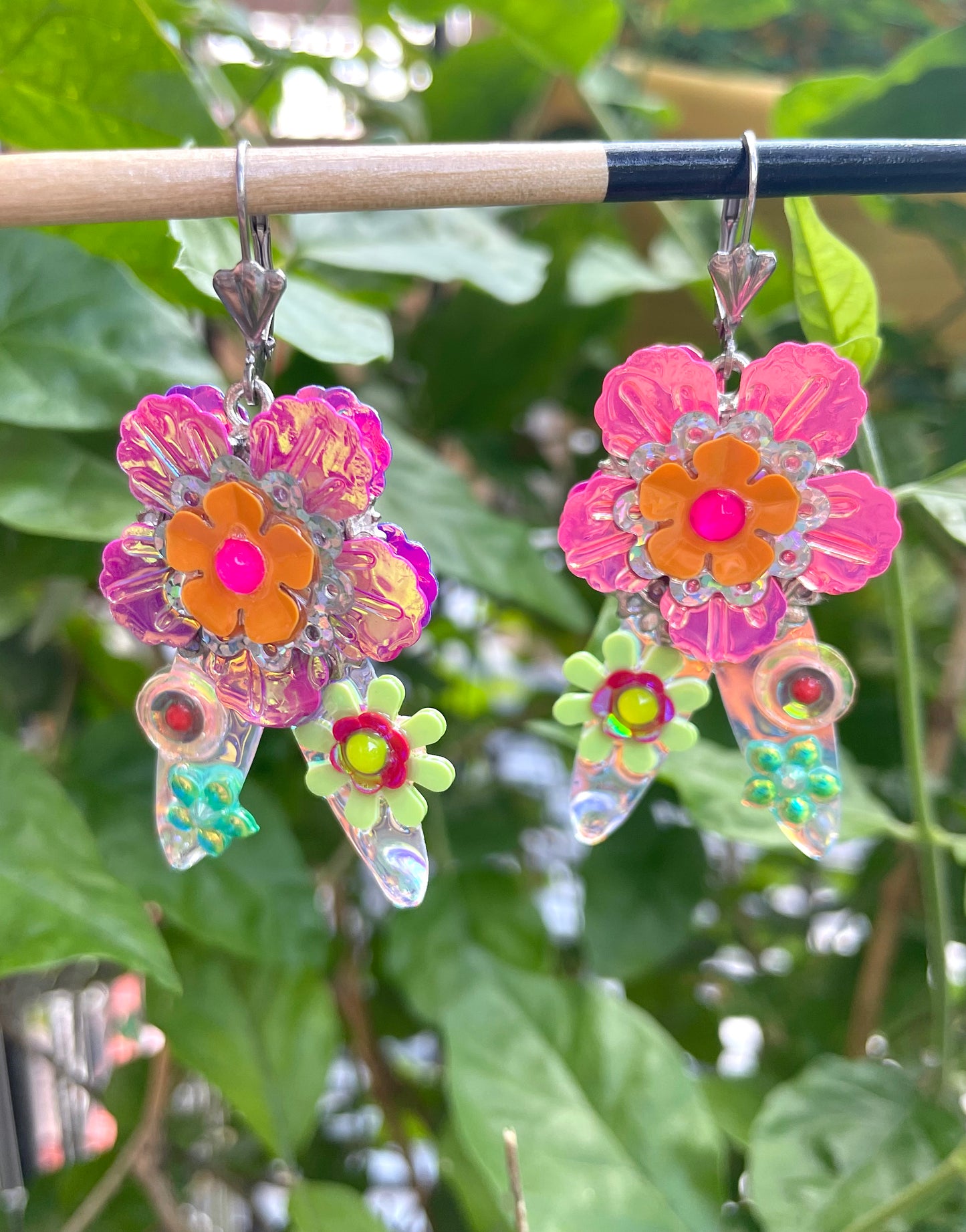 Boucles d’oreilles féériques et légères – "Jardin sous la rosée" - Collection Été 2025