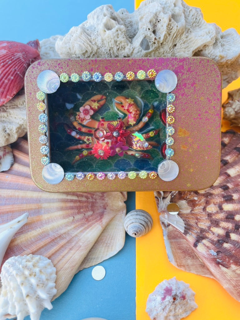 Boîte de Curiosité Fantastique - Création Originale Artisanale - Crabe "Cœur-de-Sable"