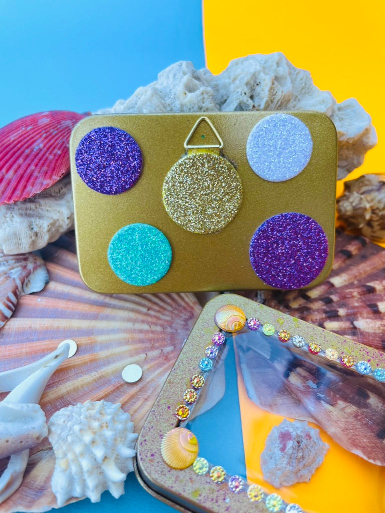Boîte de Curiosité Fantastique - Création Originale Artisanale - Crabe "Éclipse des Grains"