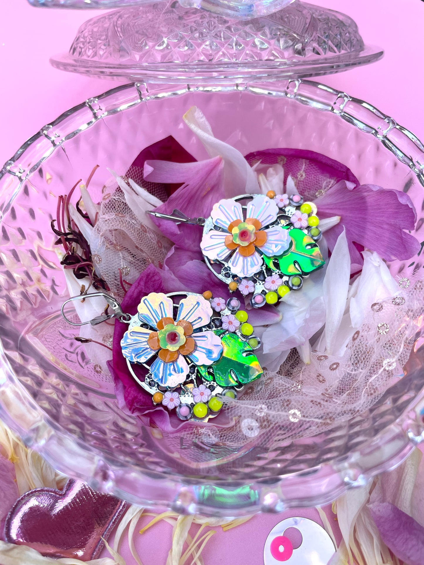 Boucles d’oreilles féériques et légères – "Fleurs Suspendues" - Collection Été 2025