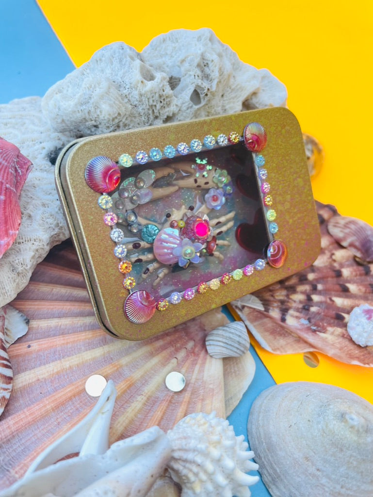 Boîte de Curiosité Fantastique - Création Originale Artisanale - Crabe "Lanterne des Dunes"