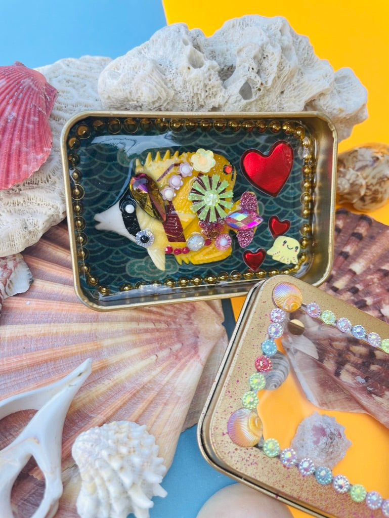 Boîte de Curiosité Fantastique - Création Originale Artisanale - Poisson "Lueur de Limonie"