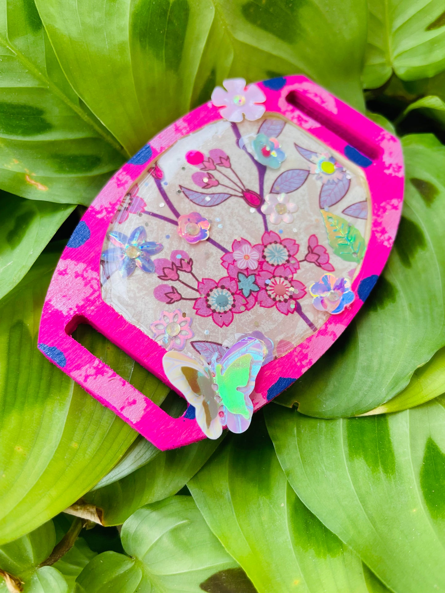 Magnet Enchanté - "Muguet Fushia"