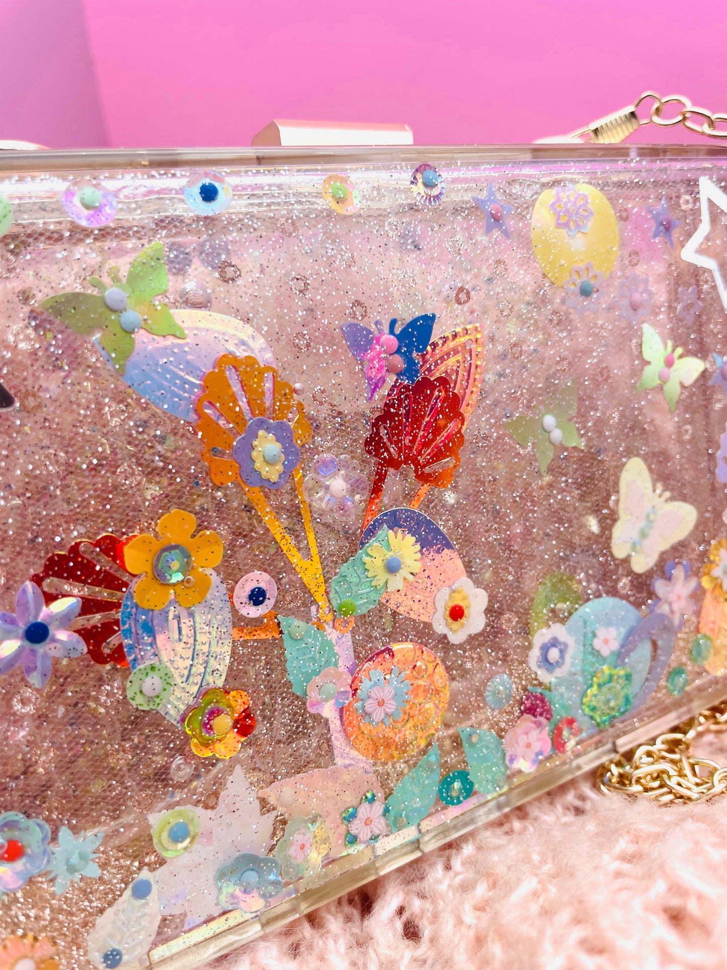 Clutch Féérique Numéro #4 - Paysages Enchantés en Dentelle et Résine