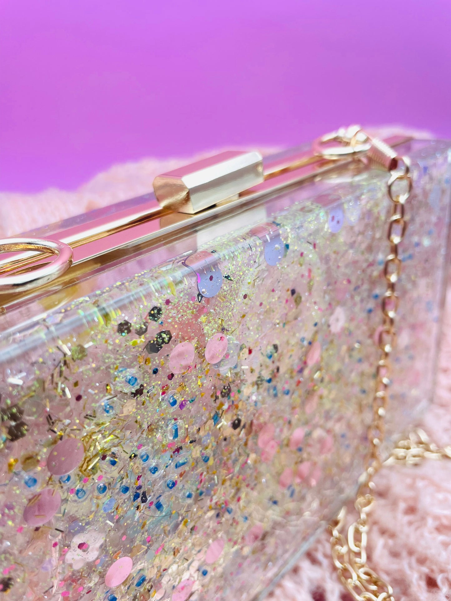 Clutch Féérique Numéro #4 - Paysages Enchantés en Dentelle et Résine