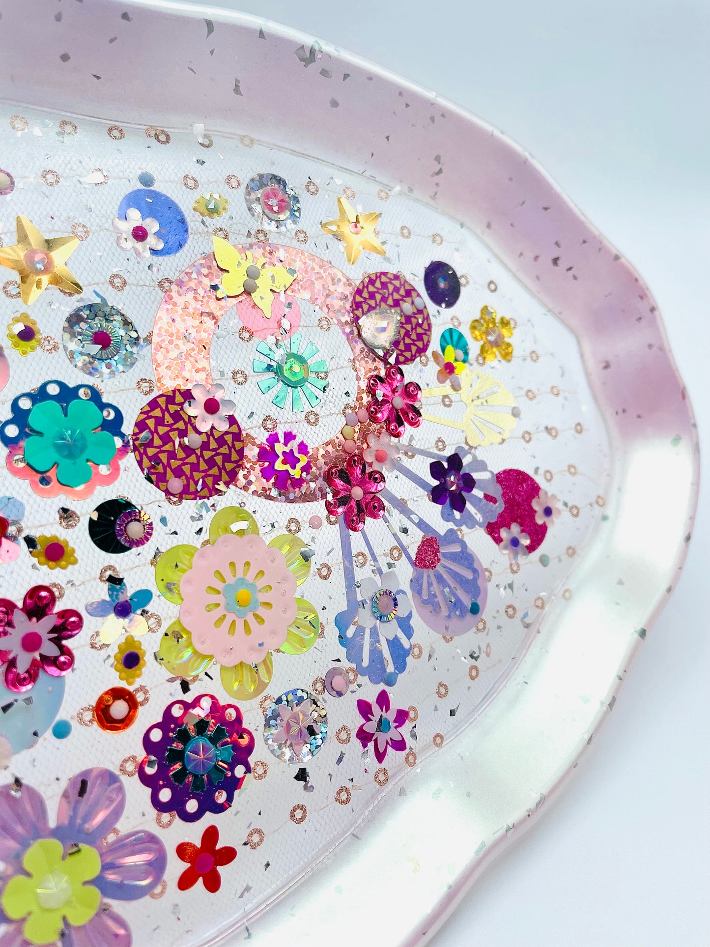 Plateau Décoratif en Résine avec Sequins et Perles - Mini Jardin Imaginaire Rose et perlé - Exclusivité Muz Fabrique