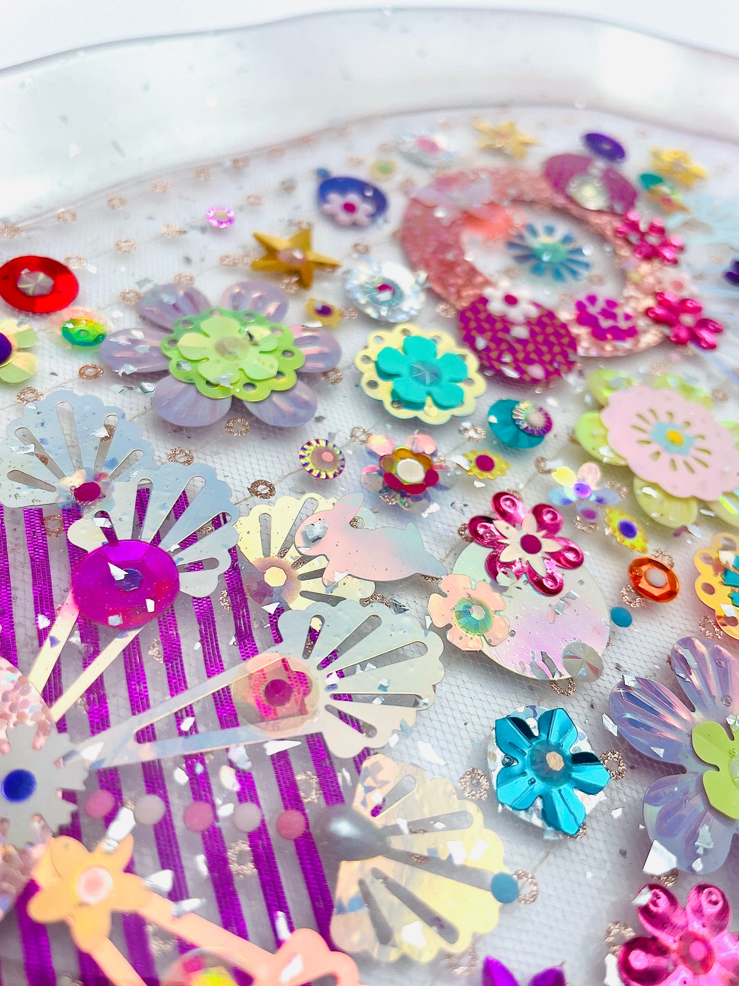 Plateau Décoratif en Résine avec Sequins et Perles - Mini Jardin Imaginaire Rose et perlé - Exclusivité Muz Fabrique