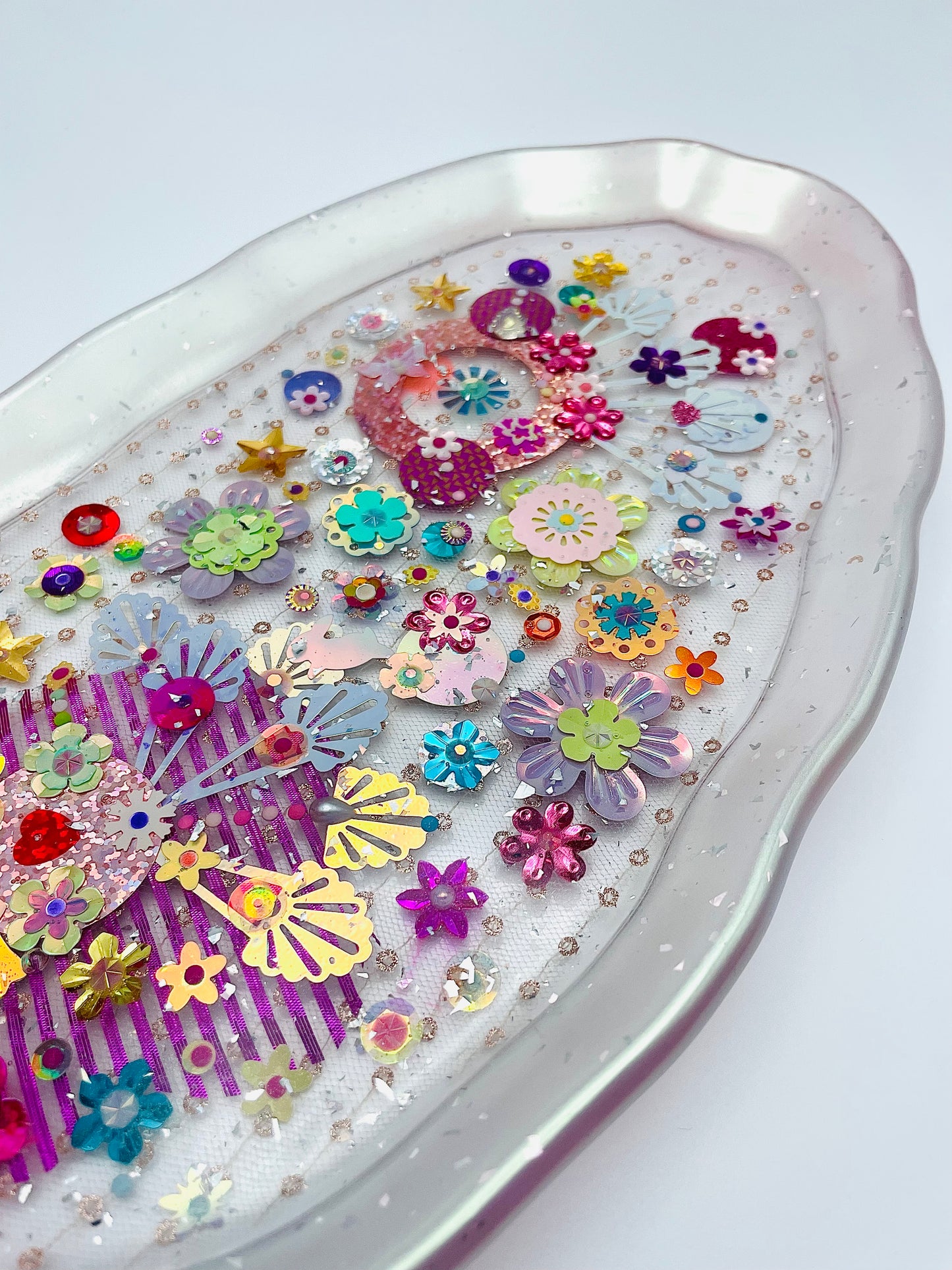 Plateau Décoratif en Résine avec Sequins et Perles - Mini Jardin Imaginaire Rose et perlé - Exclusivité Muz Fabrique