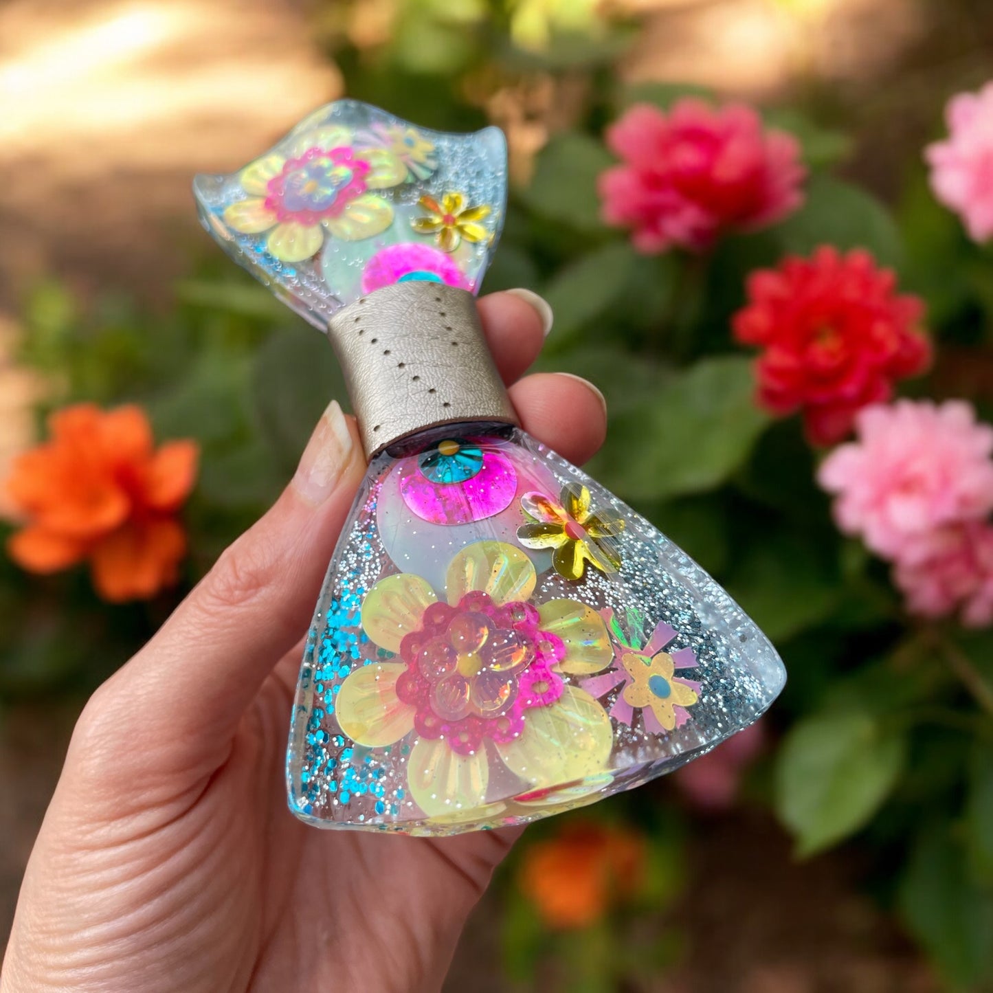Glitter Resin Bow Tie - "You smell the flowers" - Prototype