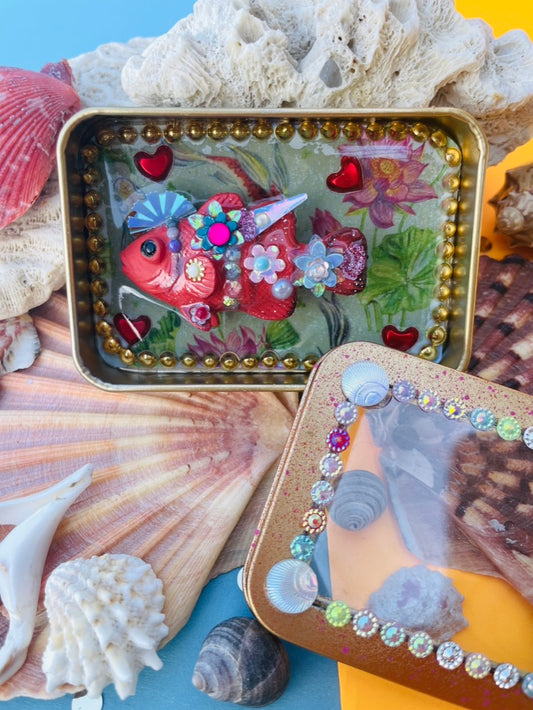 Boîte de Curiosité Fantastique - Création Originale Artisanale - Poisson "Flâneur des Nénuphars"