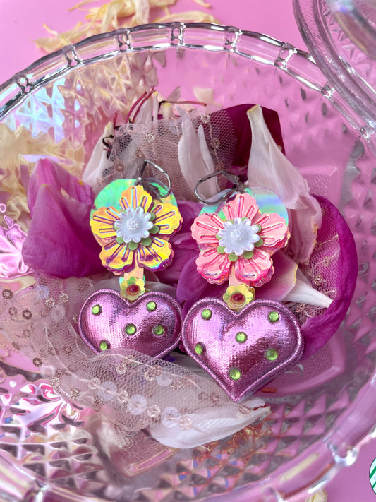 Boucles d’oreilles féériques et légères – "Un coeur et des fleurs" -  Collection Été 2025