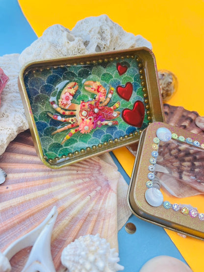 Boîte de Curiosité Fantastique - Création Originale Artisanale - Crabe "Cœur-de-Sable"