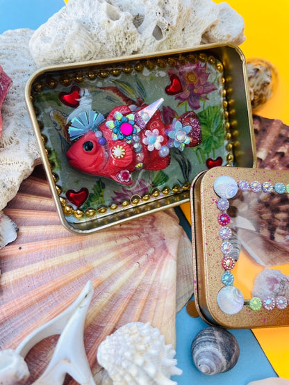 Boîte de Curiosité Fantastique - Création Originale Artisanale - Poisson "Flâneur des Nénuphars"