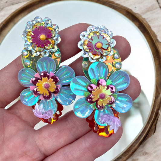 Boucles d'oreilles en sequins féériques faites main par Lily était une fois, apportant une touche magique et une connexion avec votre jardin intérieur
