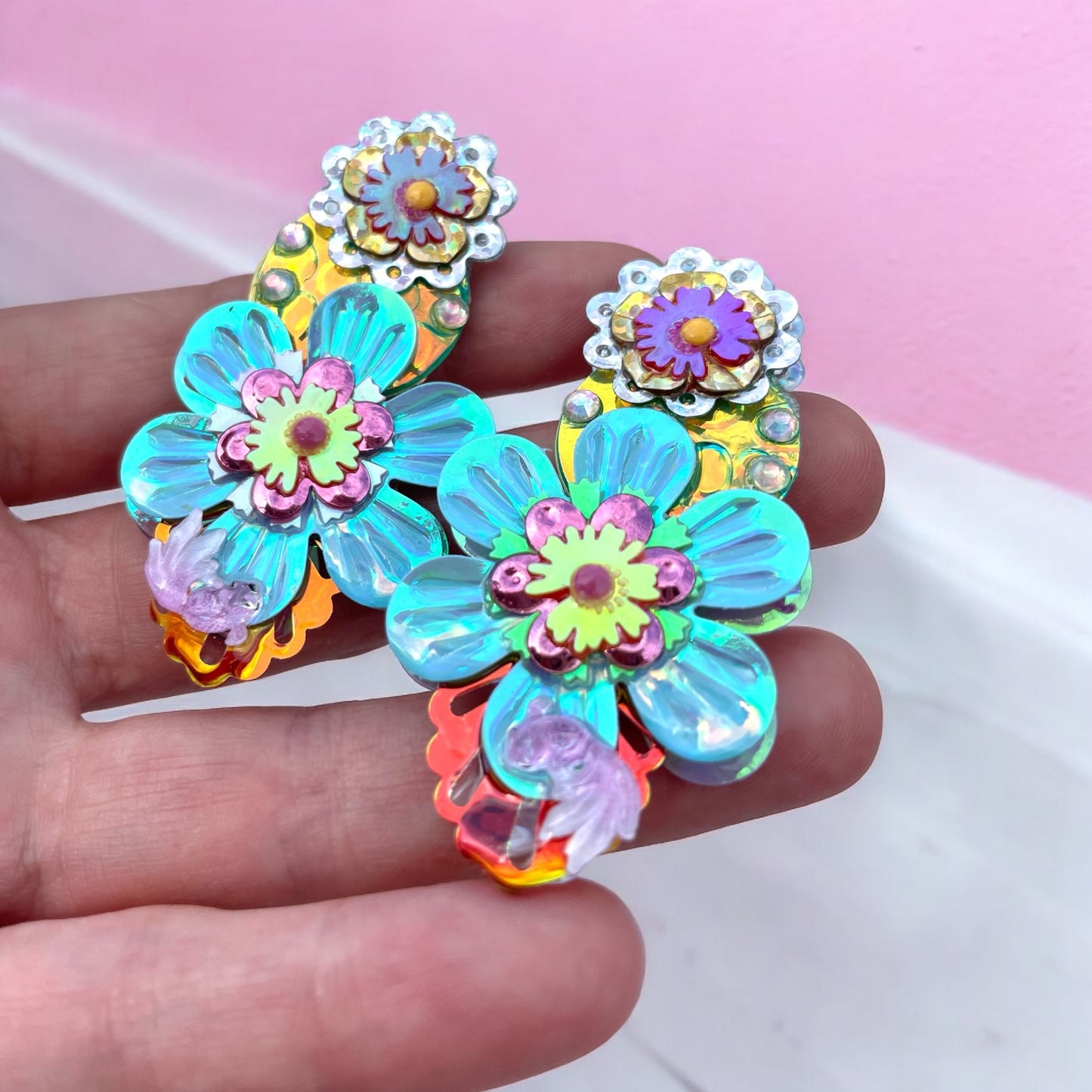 Boucles d'oreilles en sequins féériques faites main par Lily était une fois, apportant une touche magique et une connexion avec votre enfant intérieur