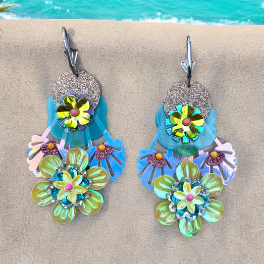 Boucles d'oreilles en sequins féériques faites main par Lily était une fois, apportant une touche magique et une connexion avec votre enfant intérieur