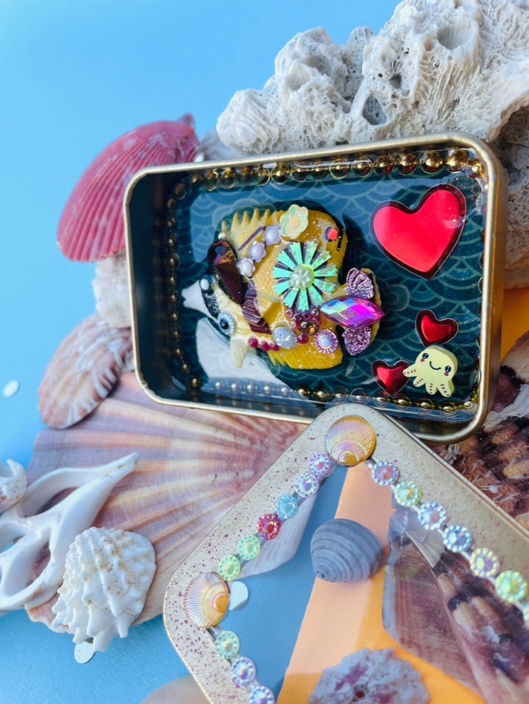 Boîte de Curiosité Fantastique - Création Originale Artisanale - Poisson "Lueur de Limonie"