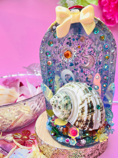 La lampe coquillage - "IRIS et les bijoux perdus"