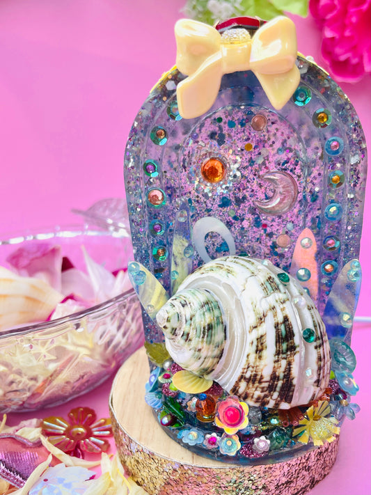 La lampe coquillage - "IRIS et les bijoux perdus"