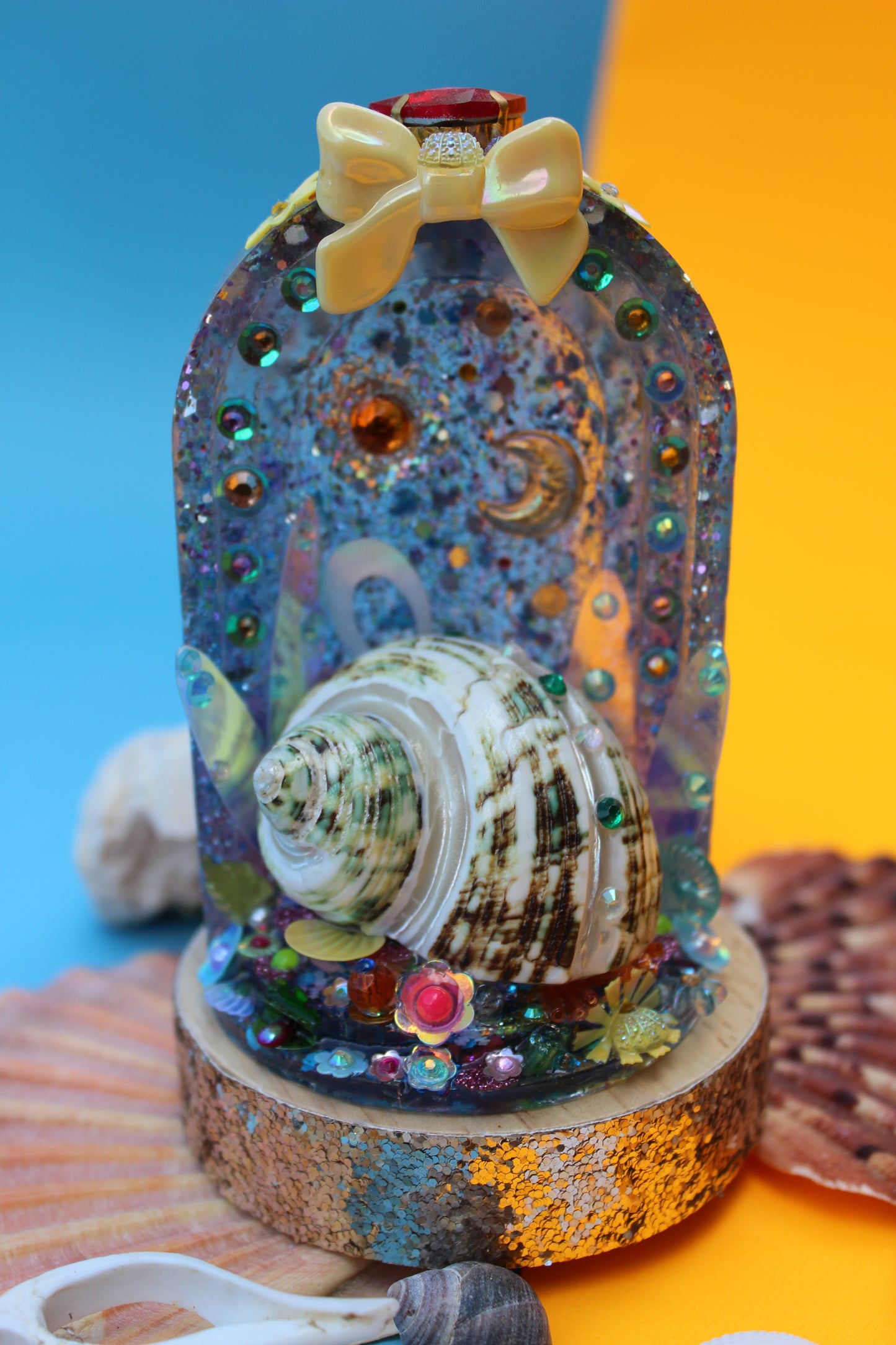 La lampe coquillage - "IRIS et les bijoux perdus"