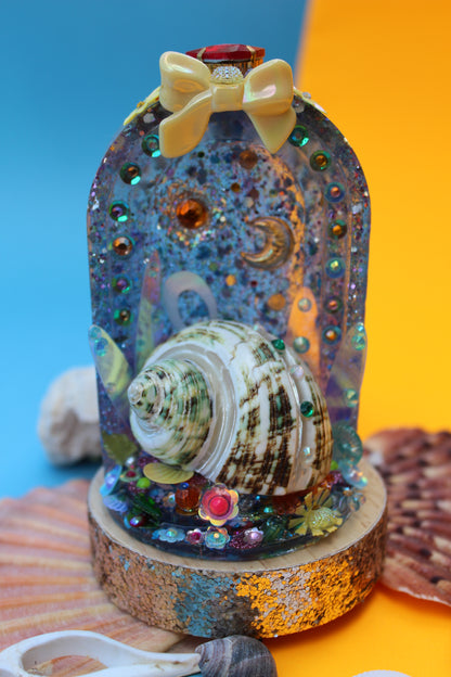 La lampe coquillage - "IRIS et les bijoux perdus"