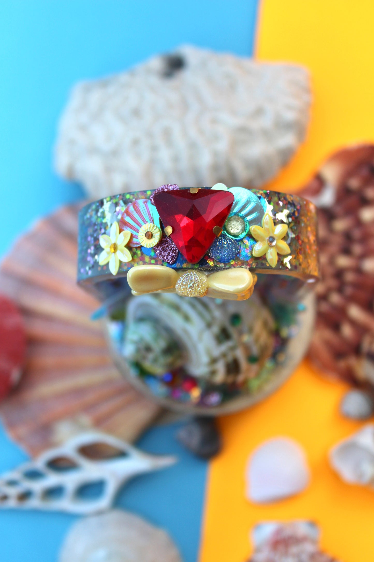 La lampe coquillage - "IRIS et les bijoux perdus"