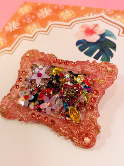 Unique fairy brooch "Ayana" in Resin and sequins - Handmade - Online exclusive