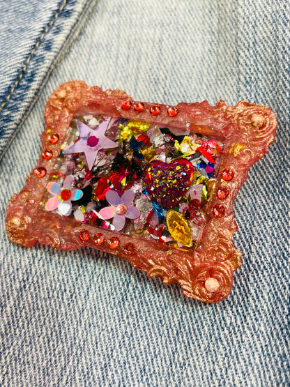 Unique fairy brooch "Ayana" in Resin and sequins - Handmade - Online exclusive