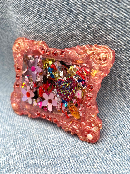 Unique fairy brooch "Ayana" in Resin and sequins - Handmade - Online exclusive